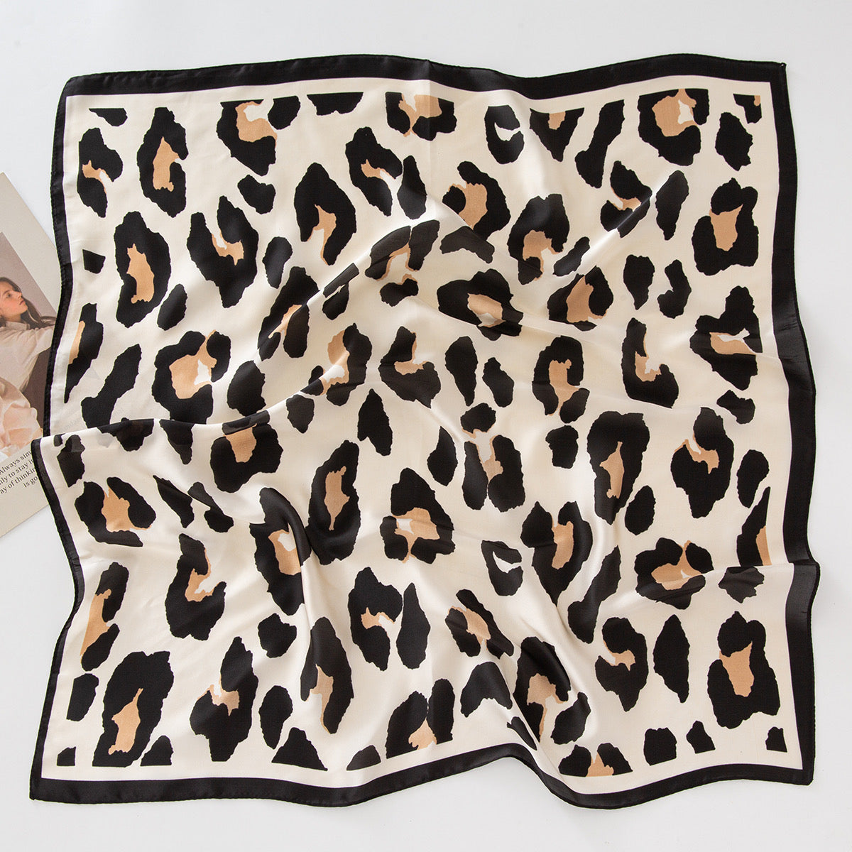 Scarf animal print