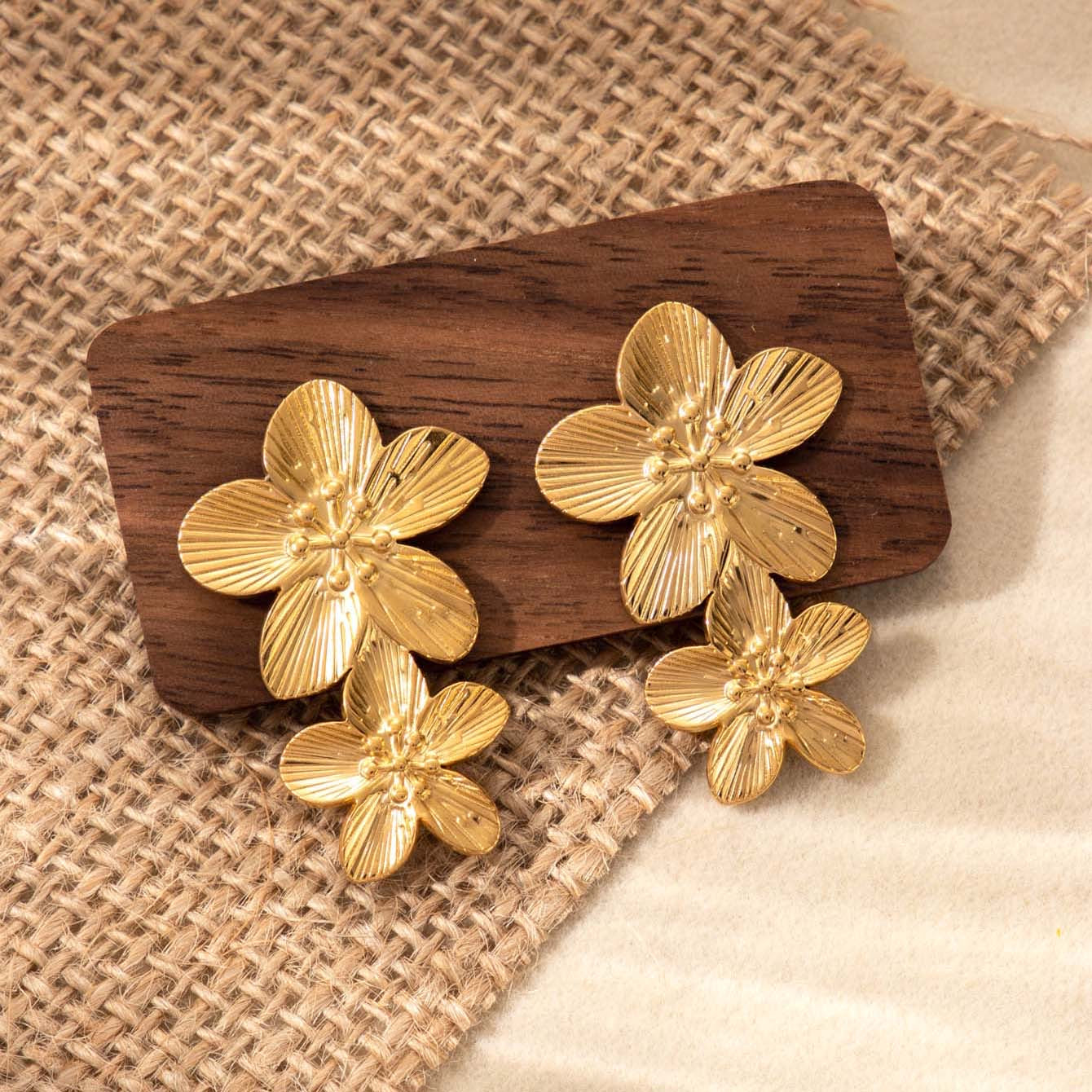Aretes de flores