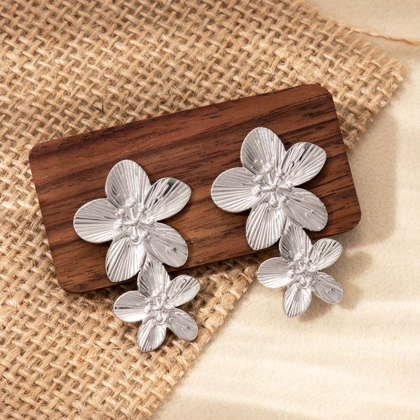 Aretes de flores