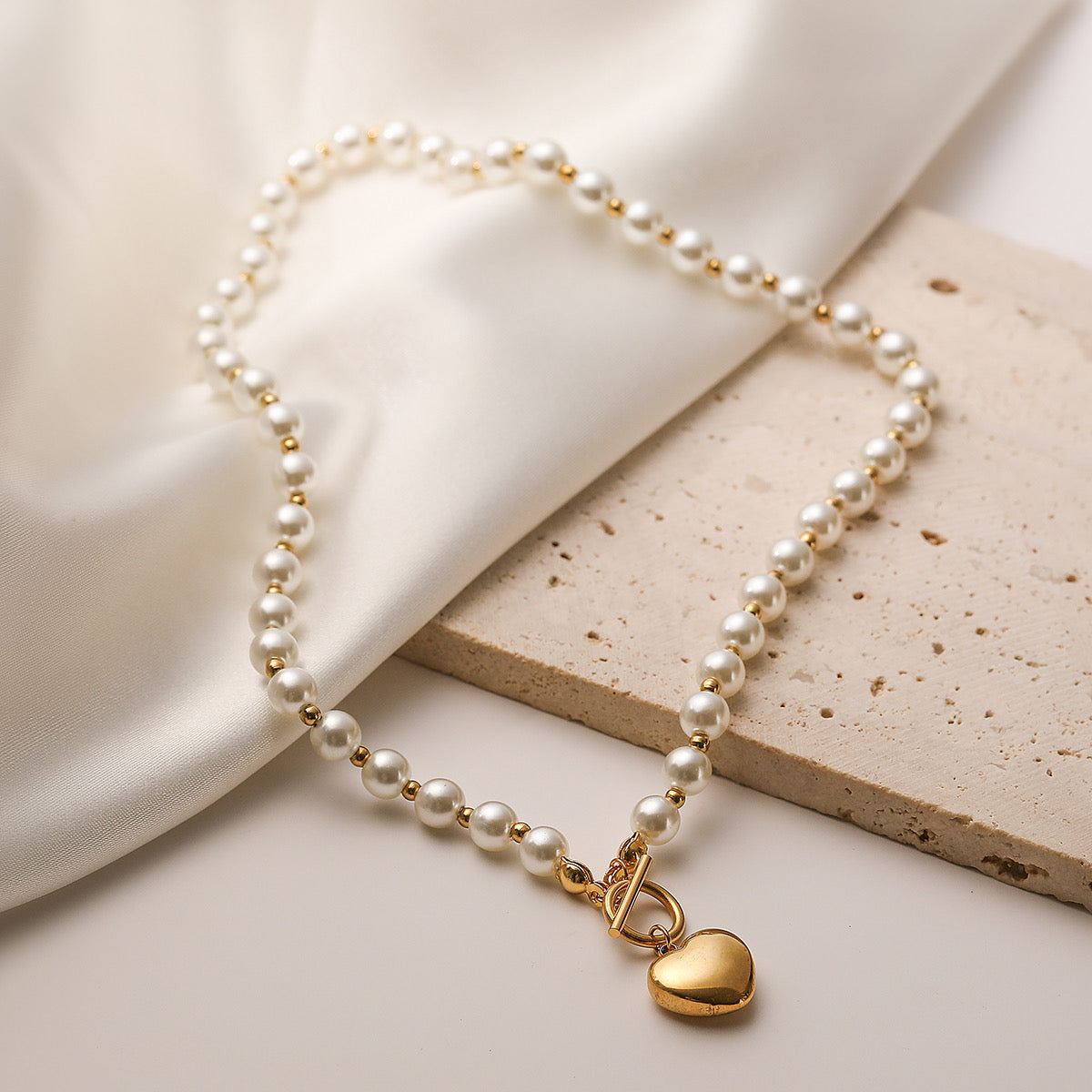 Collar Corazón y Perlas
