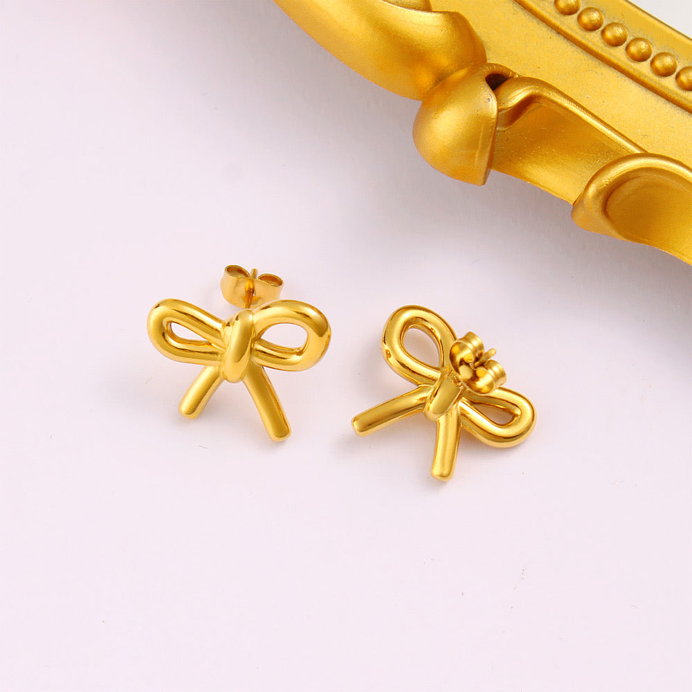 Bow earrings