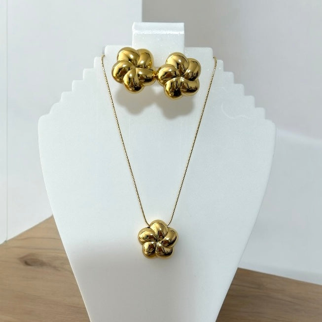 Set Gold Flower - Collar y aretes