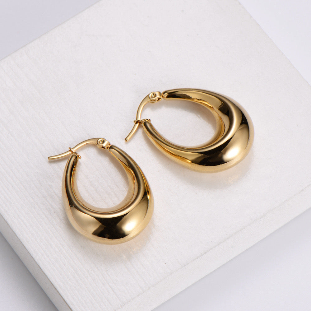 Oval chunky hoops