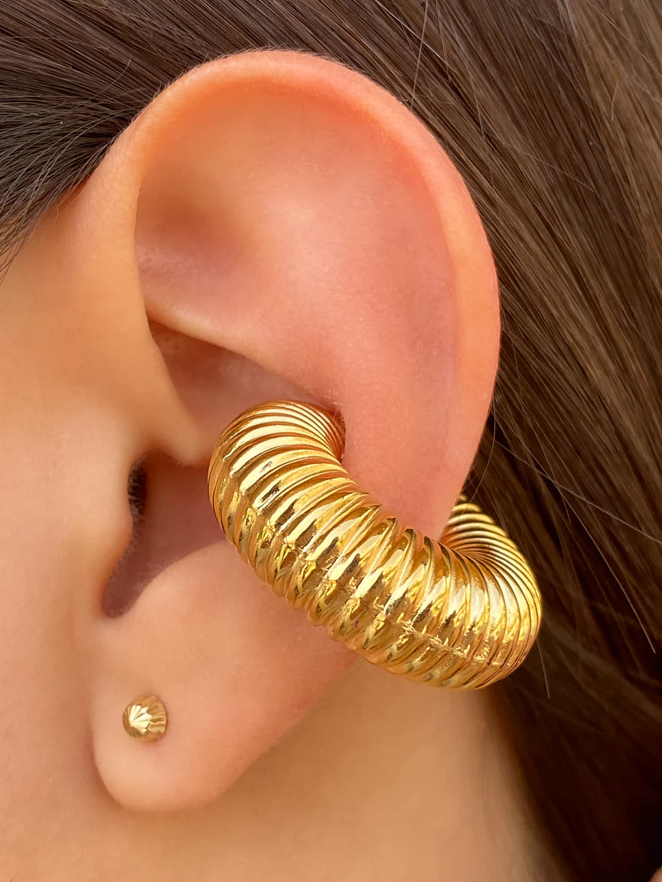 Ribbed Ear Cuff Gold