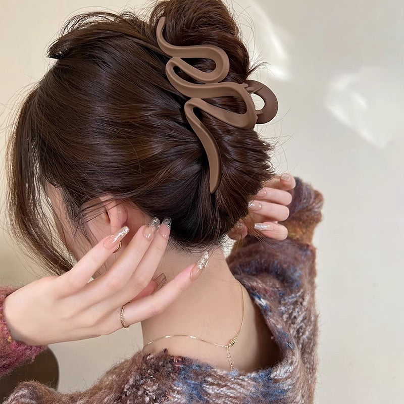 Wave Shape Hair Claw