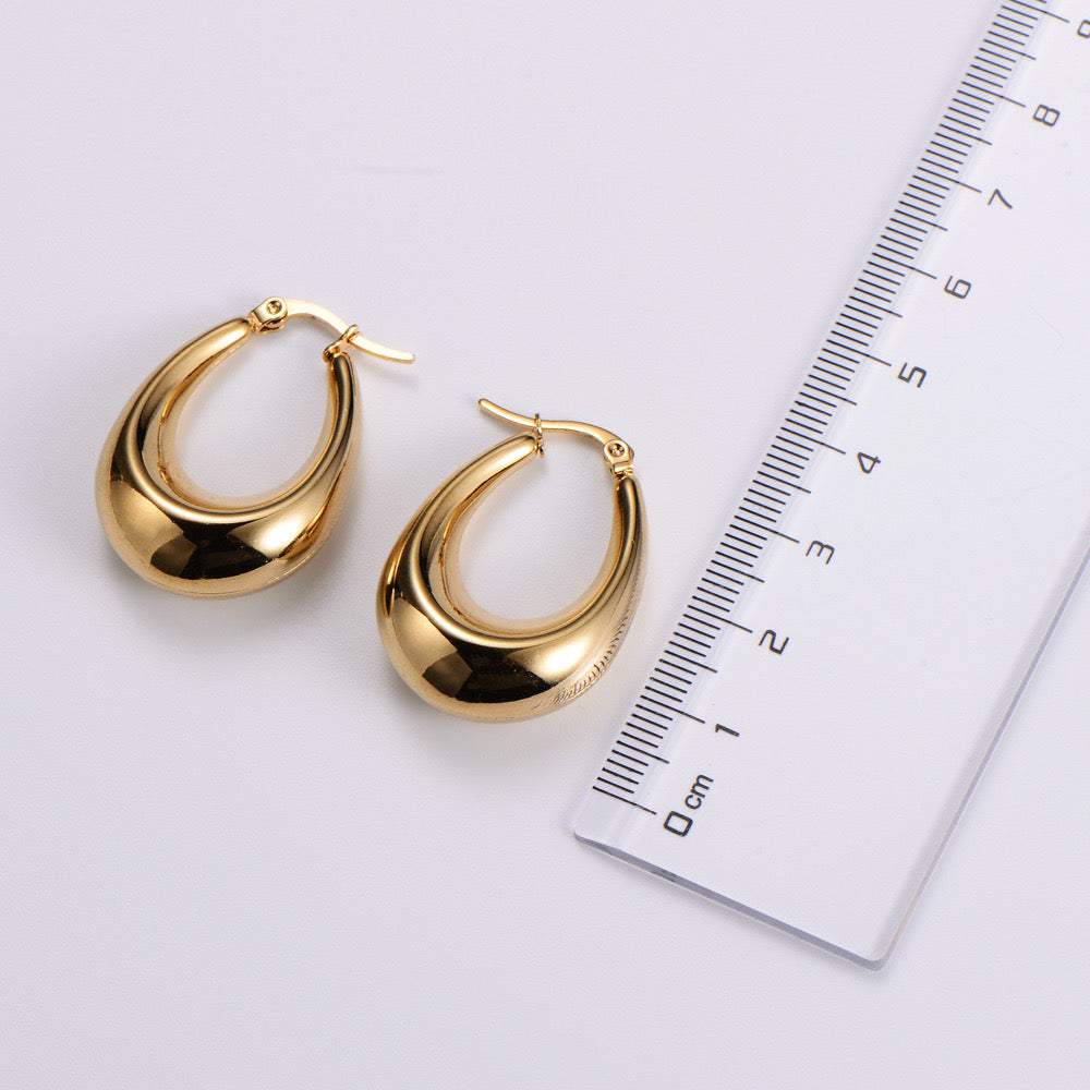 Oval chunky hoops