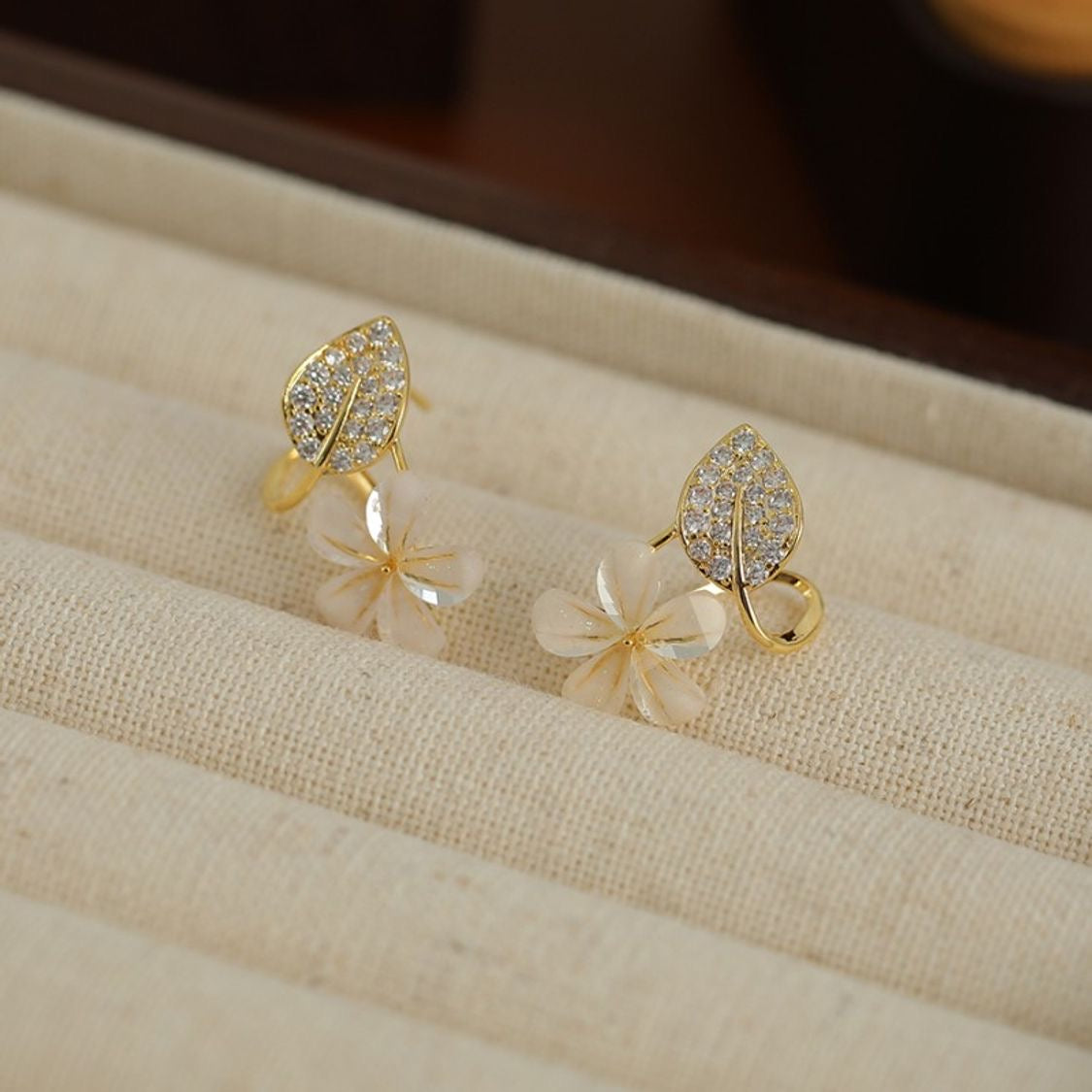 Flower earrings